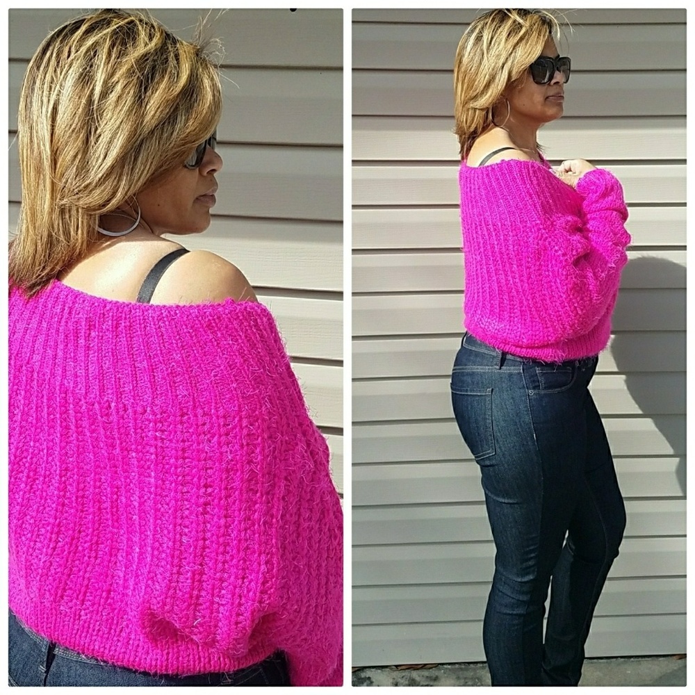 Sweater only 1 S/M left